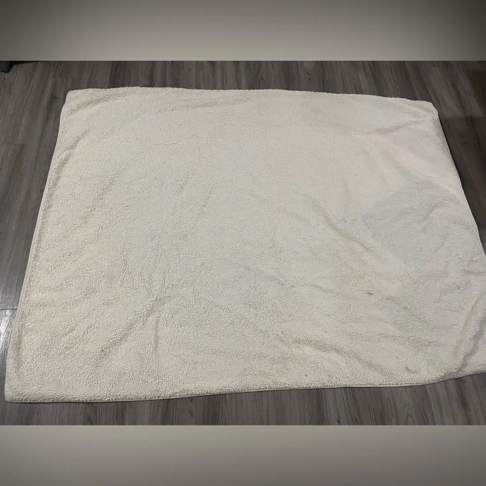 Restoration hardware throw blanket